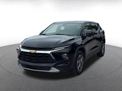 Used 2026 Chevrolet Blazer LT FWD image 5