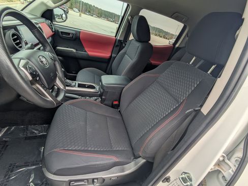 Used 2023 Toyota Tacoma SR5 image 18