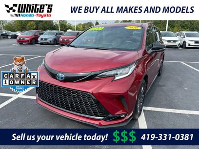 Used 2025 Toyota Sienna XSE w/ XSE Premium Package