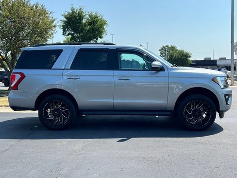 Certified 2020 Ford Expedition XLT w/ Equipment Group 201A AWD/4WD image 47