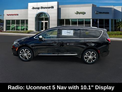 New 2026 Chrysler Pacifica Pinnacle w/ Trailer Tow Group image 5