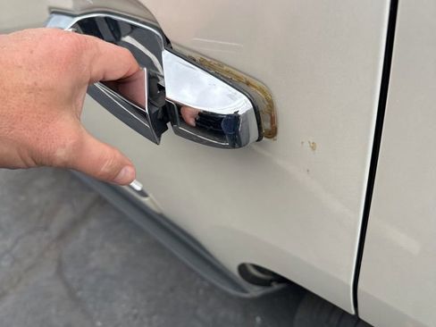 Used 2010 Chevrolet Tahoe LTZ image 5