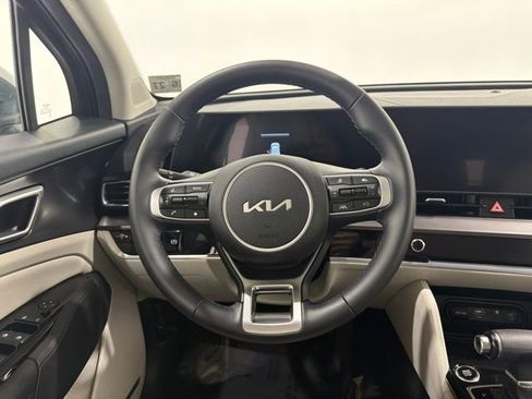 Used 2023 Kia Sportage EX FWD image 29