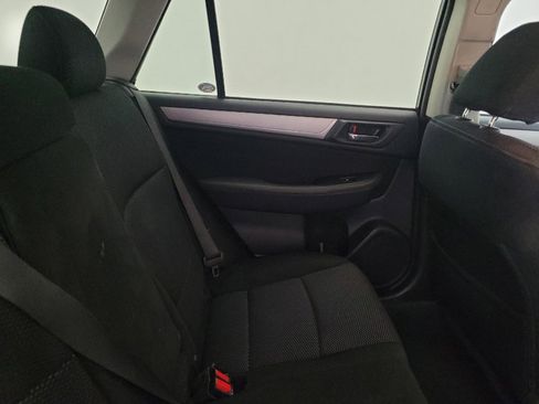 Used 2016 Subaru Outback 2.5i Premium image 19