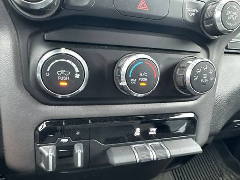 Used 2021 RAM 1500 Big Horn AWD/4WD image 19