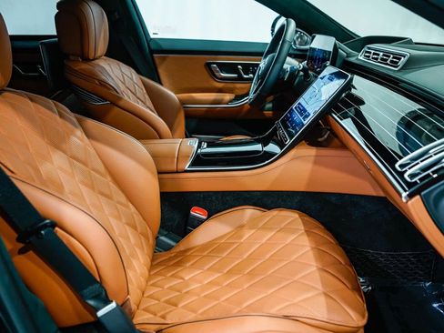 Used 2025 Mercedes-Benz S 580 4MATIC Sedan image 16