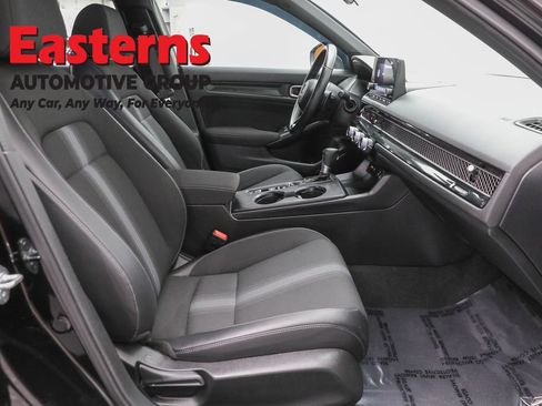 Used 2022 Honda Civic Sport image 22
