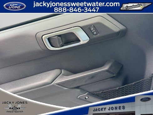 New 2026 Ford Bronco 4-Door AWD/4WD image 17