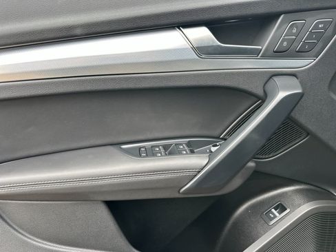 Used 2025 Audi Q5 Prestige w/ Prestige Package AWD/4WD image 12