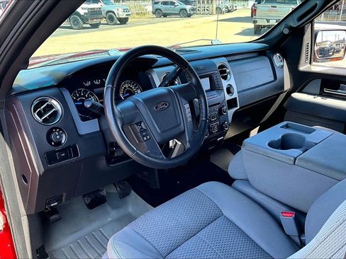Used 2014 Ford F150 XLT w/ XLT Chrome Package image 12