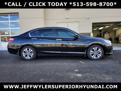 Used 2013 Honda Accord LX image 2