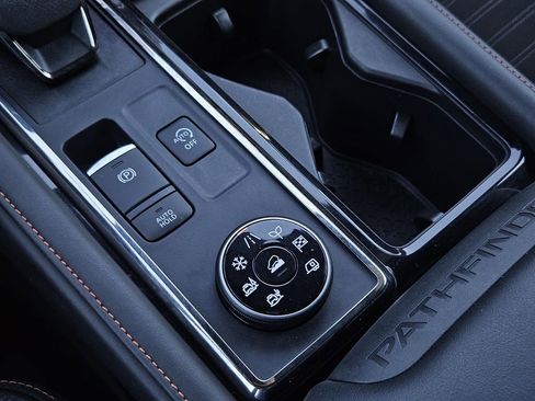 Certified 2024 Nissan Pathfinder Rock Creek image 27