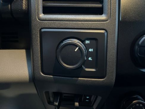 Used 2020 Ford F250 XL w/ Power Equipment Group image 22