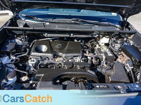 Used 2020 Toyota RAV4 LE image 36