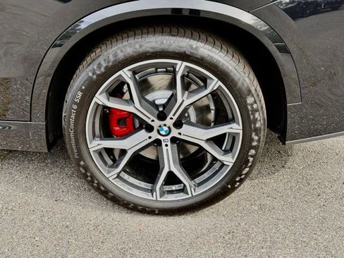 New 2026 BMW X5 xDrive50e w/ M Sport Package AWD/4WD image 13