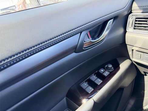 New 2025 MAZDA CX-5 AWD 2.5 S w/ Preferred Package image 11