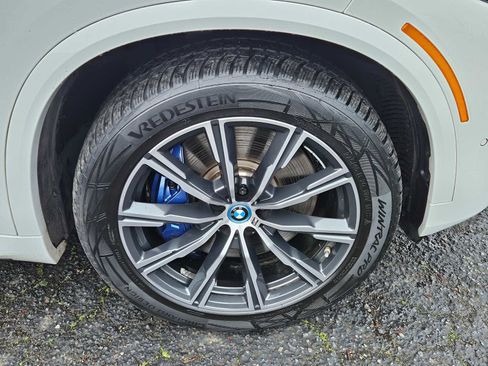 Used 2022 BMW X5 xDrive45e w/ M Sport Package image 9