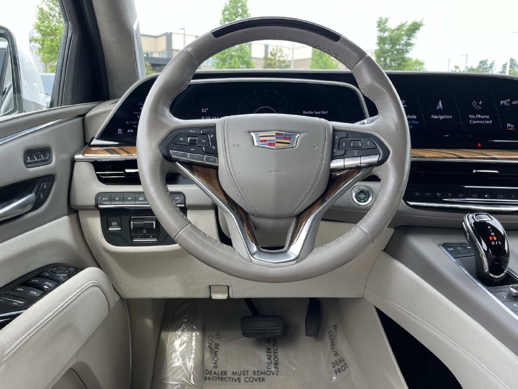 Used 2023 Cadillac Escalade ESV Sport Platinum AWD/4WD image 14