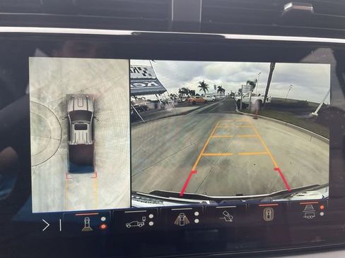 Used 2025 GMC Sierra 2500 Denali Ultimate w/ Max Trailering Package image 15