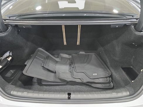 Used 2019 BMW 540i w/ Convenience Package image 29