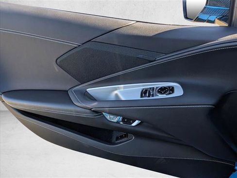 Used 2022 Chevrolet Corvette Stingray Coupe w/ 1LT image 10