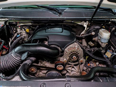 Used 2007 Cadillac Escalade EXT w/ Information Package image 25