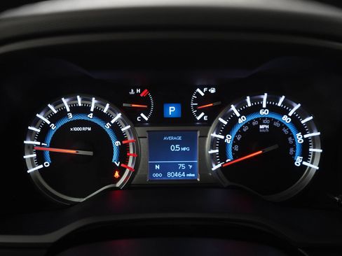 Used 2015 Toyota 4Runner SR5 AWD/4WD image 24