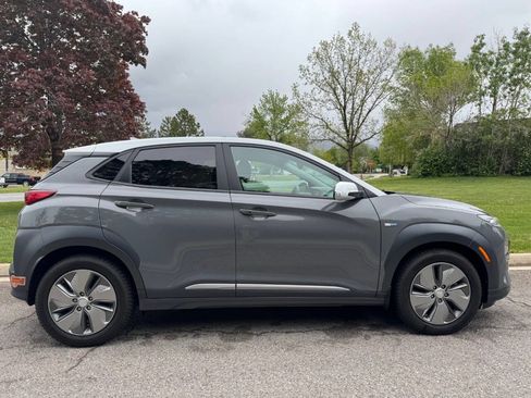 Used 2019 Hyundai Kona SEL w/ Cargo Package FWD image 8