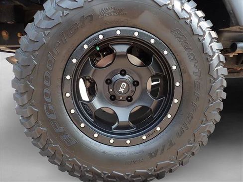 Used 2024 RAM 2500 Laramie w/ Night Edition AWD/4WD image 7