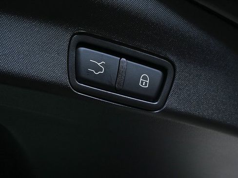 New 2025 Alfa Romeo Stelvio Sprint image 32