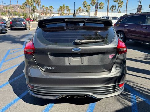 Used 2017 Ford Focus ST image 7