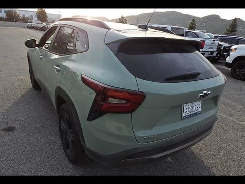 Used 2025 Chevrolet Trax ACTIV w/ Driver Confidence Package FWD image 5