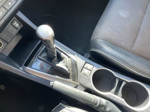 Used 2014 Toyota Corolla S FWD image 20