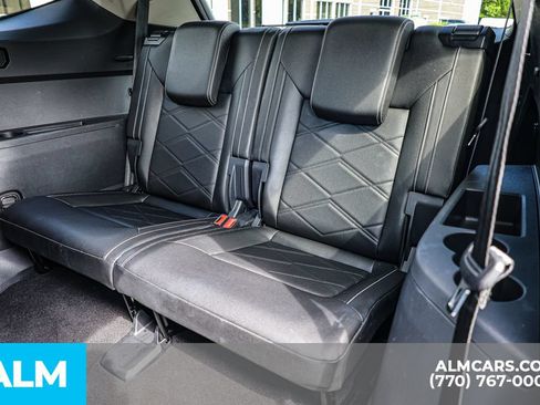 Used 2025 Volkswagen Atlas SE FWD image 21