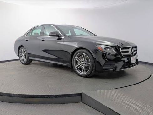 Used 2017 Mercedes-Benz E 300 4MATIC image 11