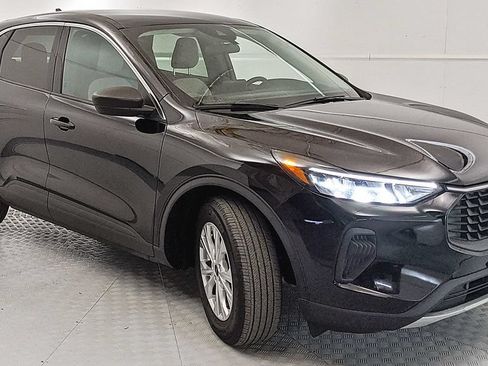 Certified 2023 Ford Escape Active FWD image 1