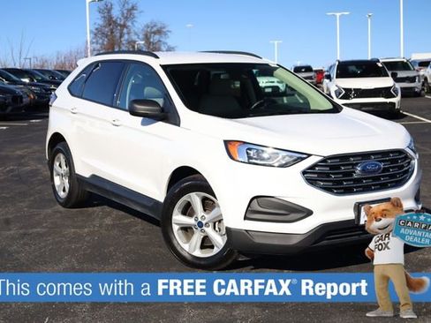 Used 2020 Ford Edge SE image 2