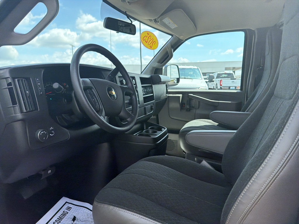 Used 2025 Chevrolet Express 2500 w/ Driver Convenience Package RWD image 10