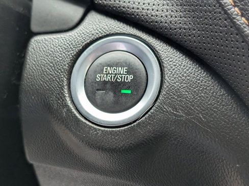 Used 2019 Chevrolet Equinox Premier image 31