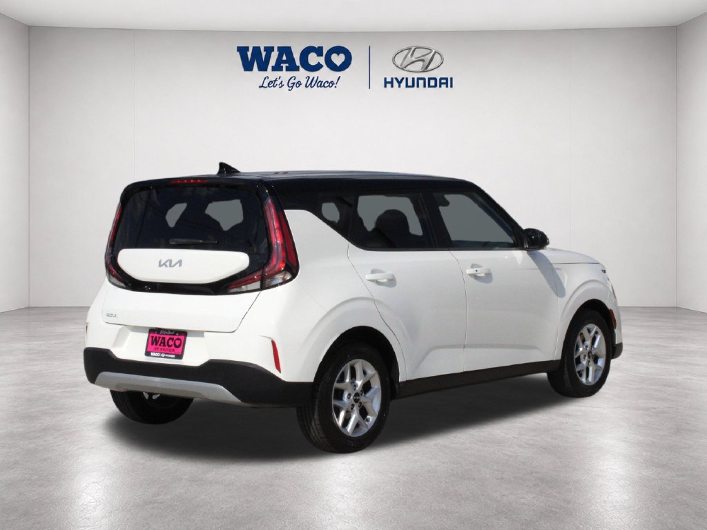 Used 2023 Kia Soul S FWD image 10