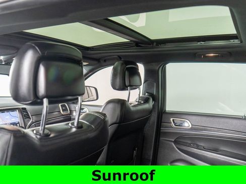 Used 2015 Jeep Grand Cherokee Limited w/ Luxury Group II image 12