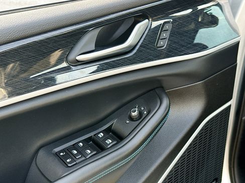 Used 2022 Jeep Grand Cherokee Trailhawk w/ Advanced Protech Group II image 8