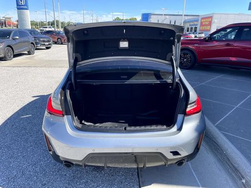 Used 2024 BMW 330i xDrive Sedan w/ M Sport Package AWD/4WD image 9