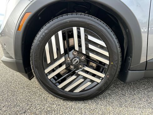 New 2026 Nissan Leaf SV+ w/ Floor Mat Package (SV+) image 11