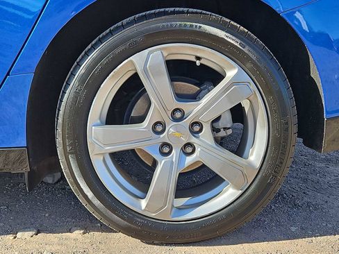 Used 2017 Chevrolet Volt LT w/ Comfort Package image 13