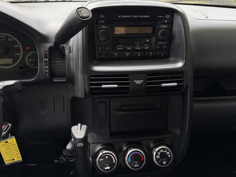 Used 2005 Honda CR-V EX image 14