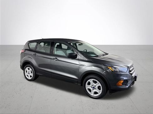 Used 2018 Ford Escape S FWD image 4