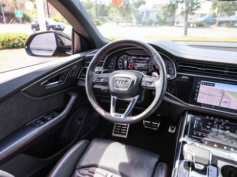 Used 2021 Audi RS Q8 4.0T image 6
