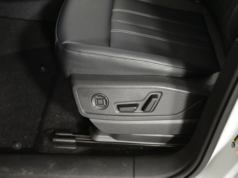 New 2025 Audi Q5 Premium image 23