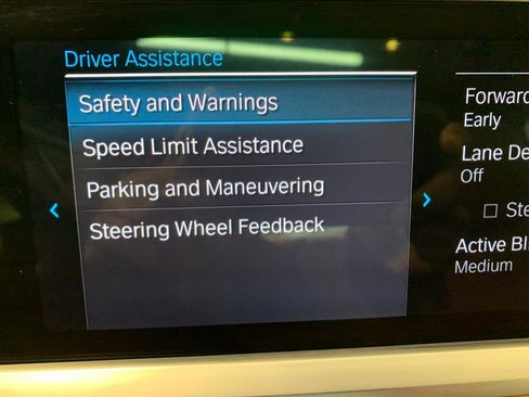 Used 2022 BMW 430i xDrive Coupe w/ Premium Package 2 image 40